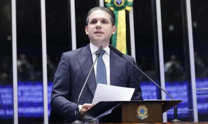 Hugo Motta defende diálogo e respeito entre os Poderes para fortalecer instituições